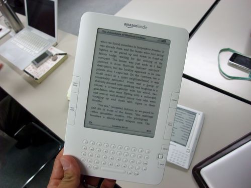 2代目Kindleさま。